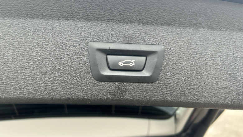 BMW X1 sDrive 18d xLine 5dr Diesel Estate